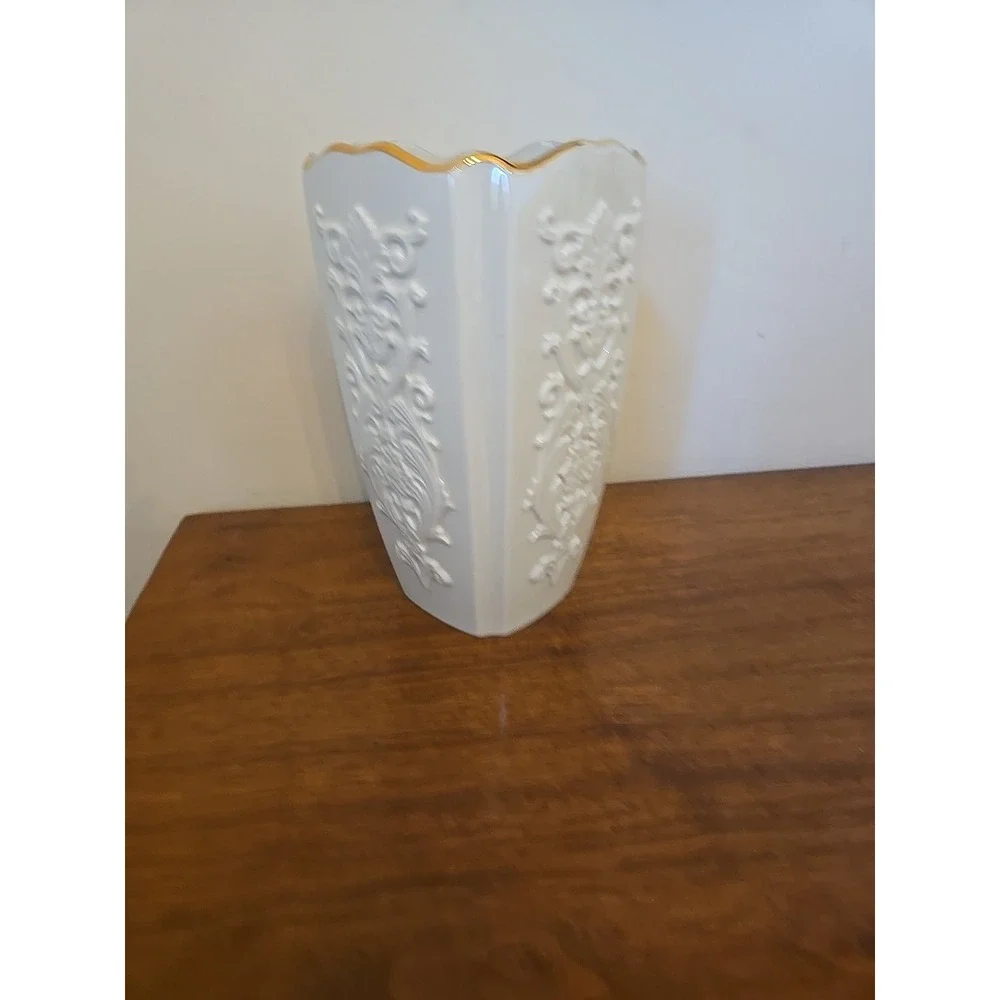 Vintage LENOX Eros Square 9
